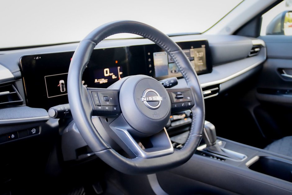 2025 Nissan Kicks SV-16