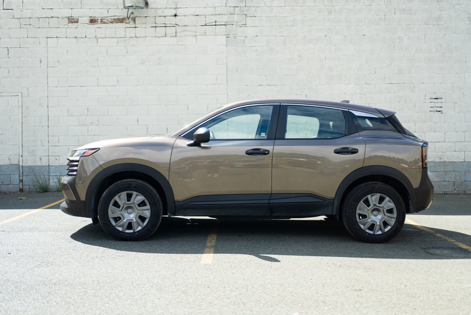 2025 Nissan Kicks S-0