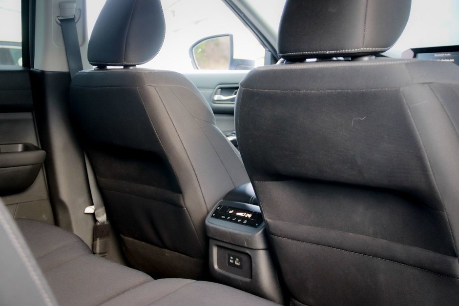 2022 Nissan Pathfinder S-25