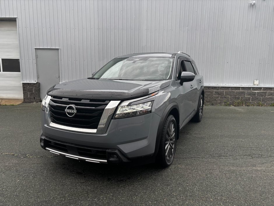 2024 Nissan Pathfinder SL-0