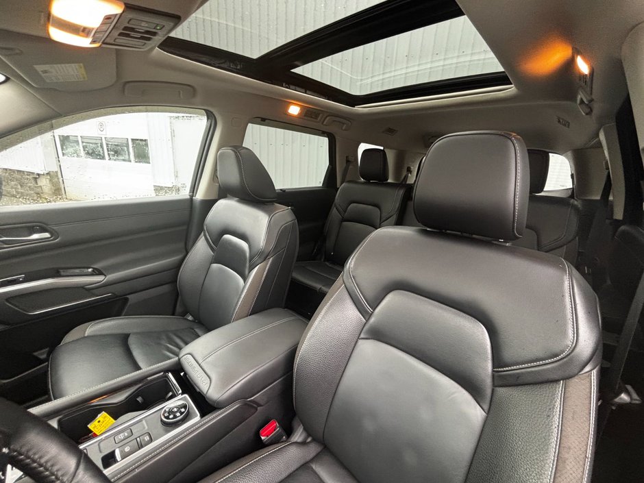 2024 Nissan Pathfinder SL-9