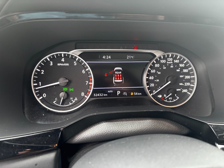 2024 Nissan Pathfinder SL-8