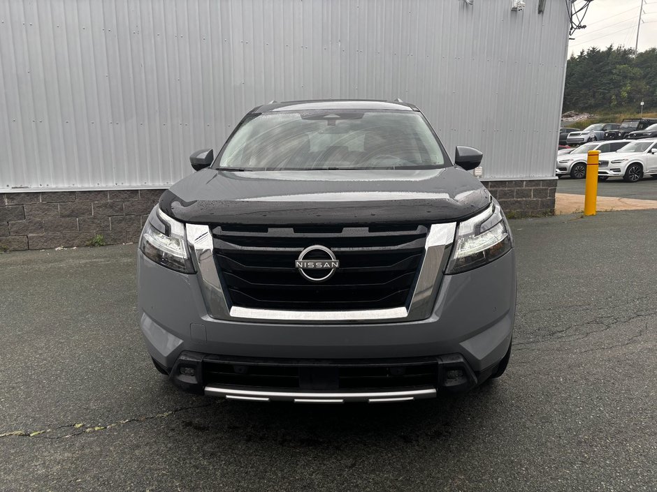 2024 Nissan Pathfinder SL-1