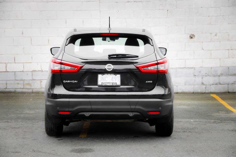 2020 Nissan Qashqai S-9