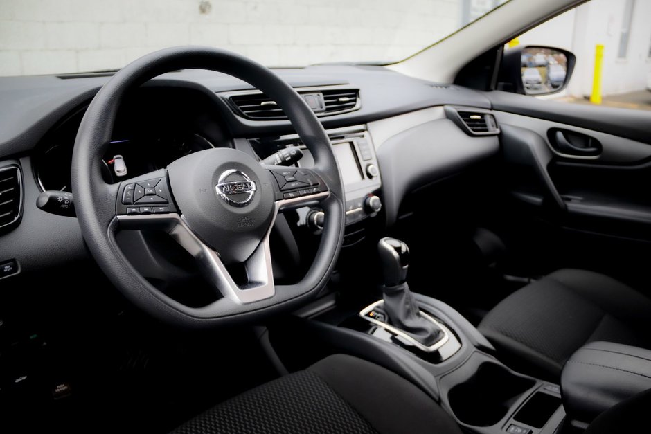 2020 Nissan Qashqai S-15