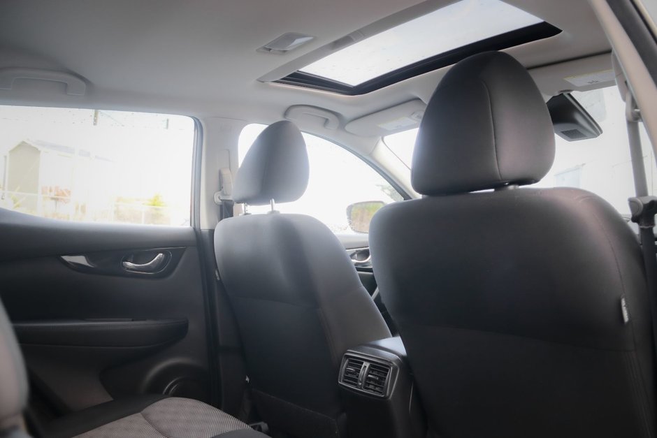 2021 Nissan Qashqai SV-23