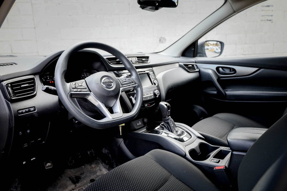 2021 Nissan Qashqai S-9