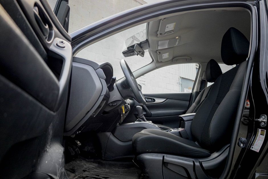 2021 Nissan Qashqai S-10