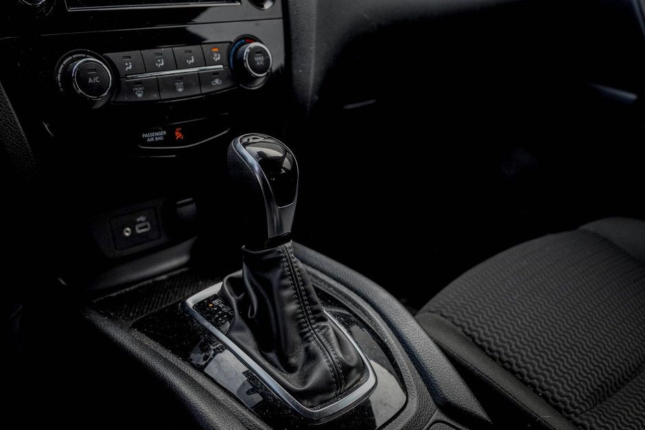 2021 Nissan Qashqai S-11