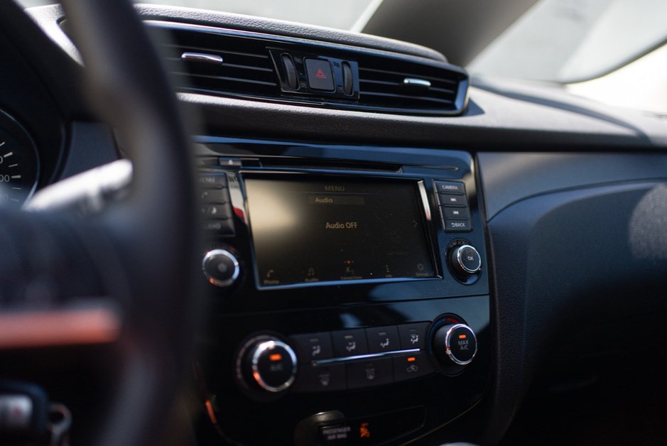 2021 Nissan Qashqai S-8