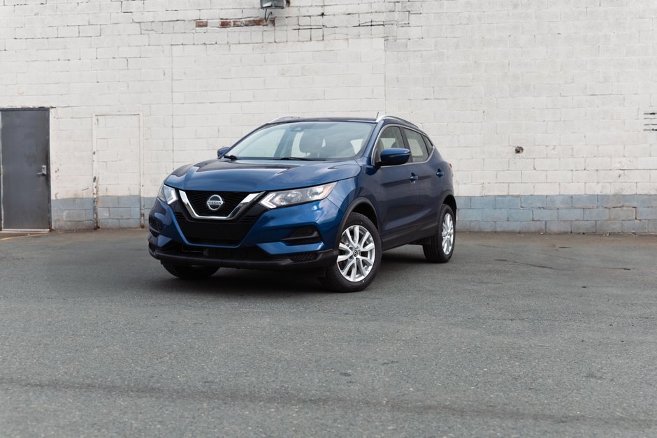 2022 Nissan Qashqai SV FWD CVT-2