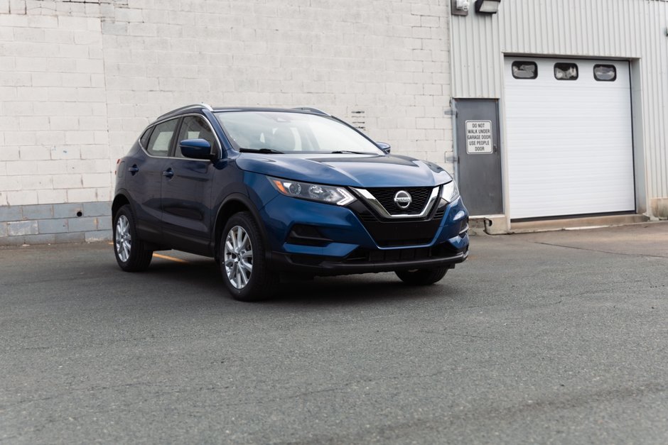 2022 Nissan Qashqai SV FWD CVT-5