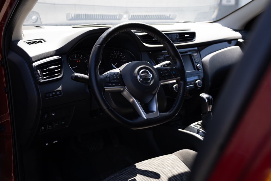 2022 Nissan Qashqai SV AWD CVT-10