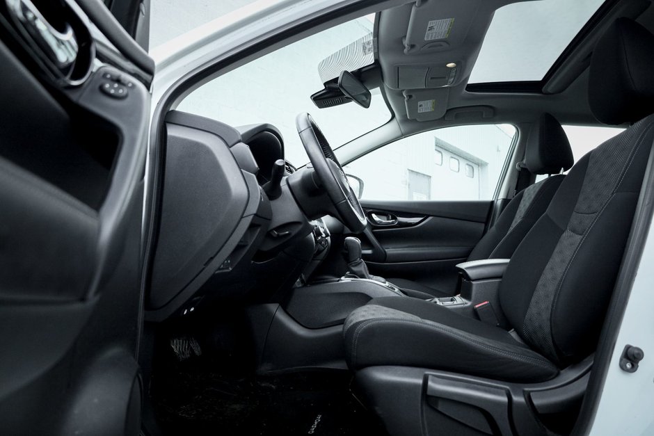 2022 Nissan Qashqai SV-8