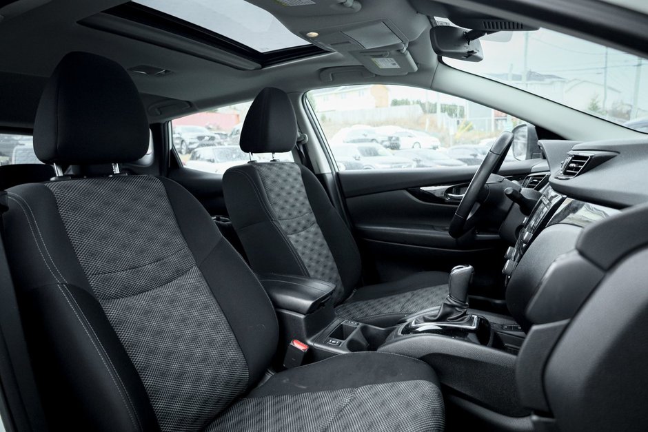 2022 Nissan Qashqai SV-15