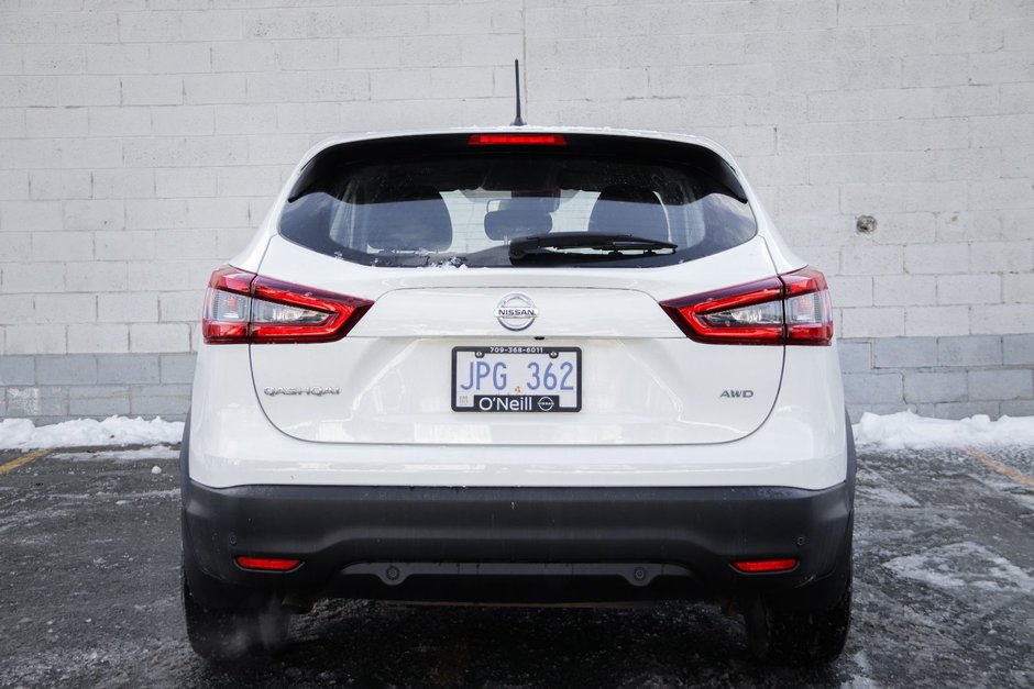 2022 Nissan Qashqai S-10