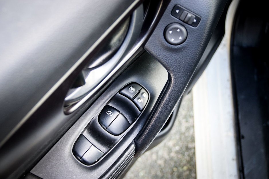 2022 Nissan Qashqai S-14