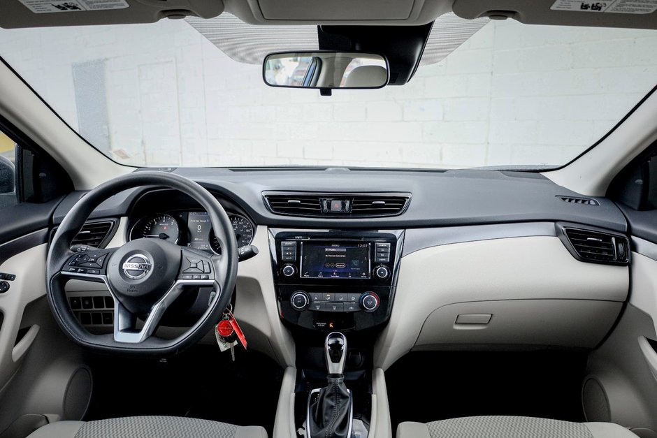 2023 Nissan Qashqai S-16