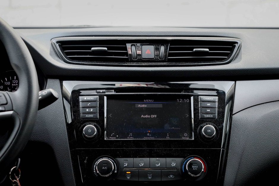 2023 Nissan Qashqai S-14