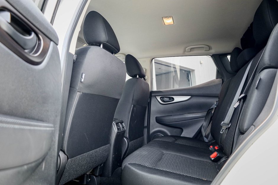 2023 Nissan Qashqai S-12