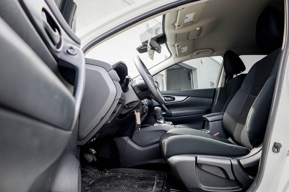2023 Nissan Qashqai S-8