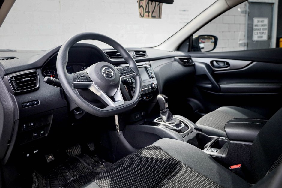 2023 Nissan Qashqai S-9