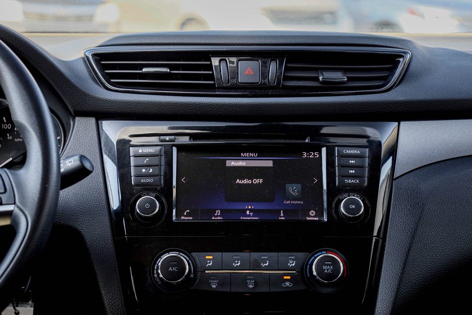2023 Nissan Qashqai S-16