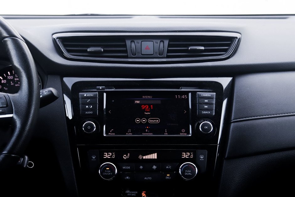 2020 Nissan Rogue S-18