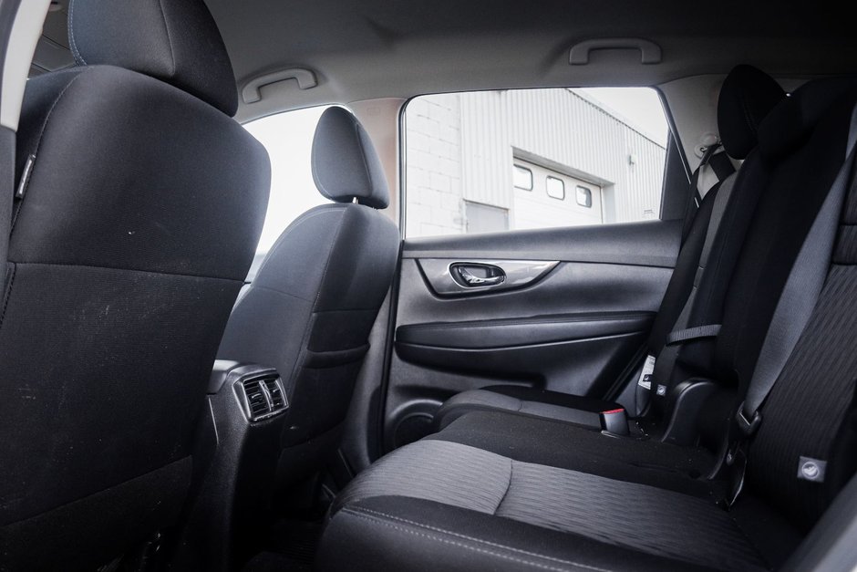 2020 Nissan Rogue S-22