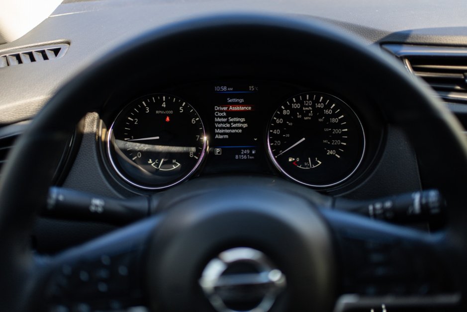 2020 Nissan Rogue S-6