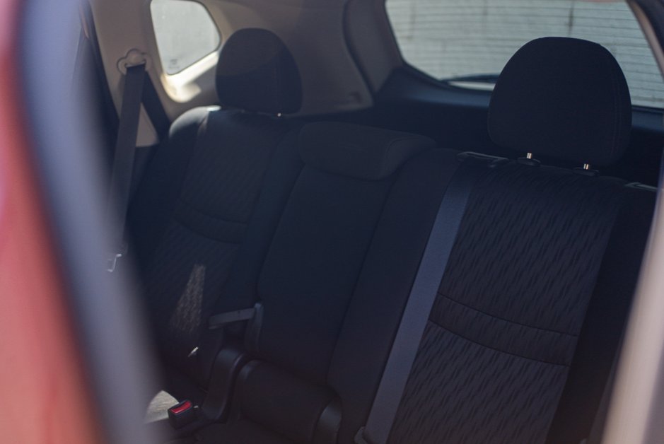 2020 Nissan Rogue S-9