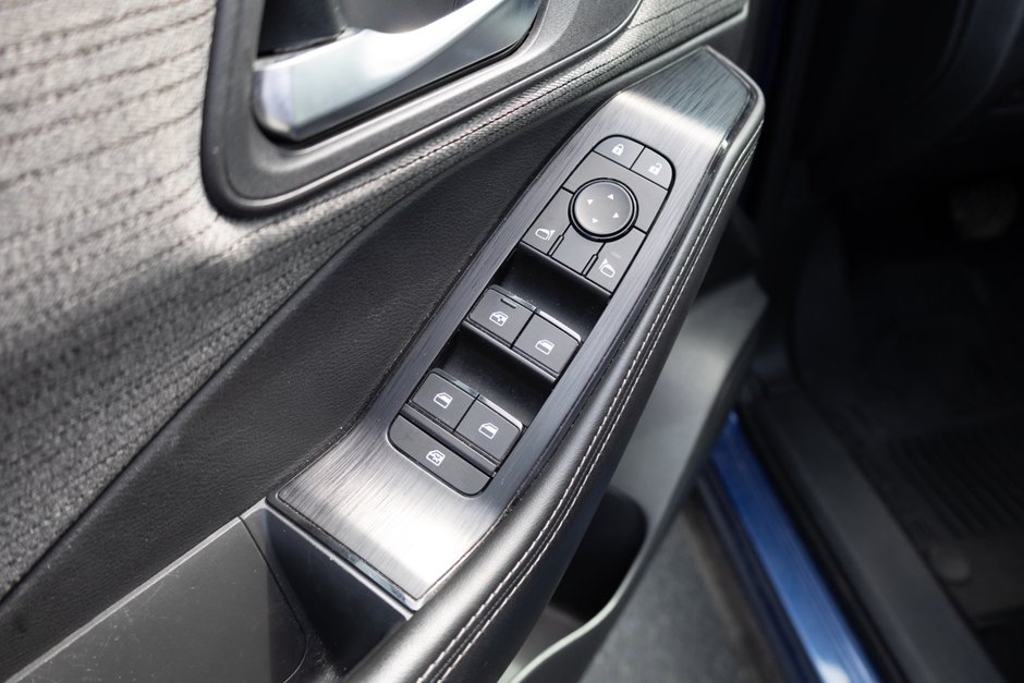 2021 Nissan Rogue SV AWD CVT (2)-14