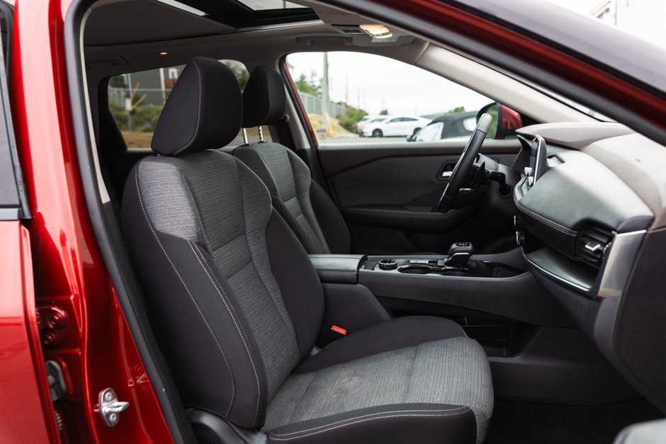 2021 Nissan Rogue SV-22