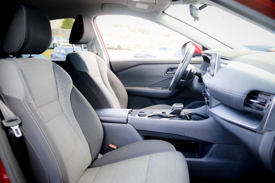 2021 Nissan Rogue S-18