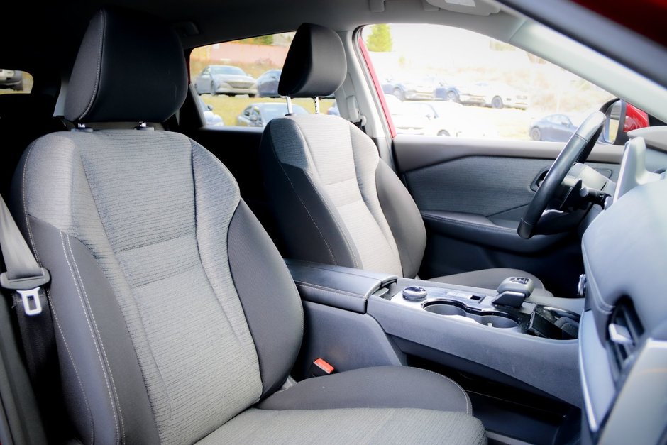 2021 Nissan Rogue S-19