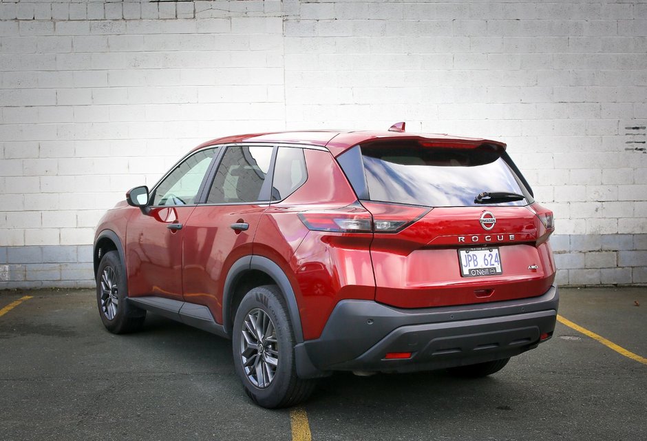 2021 Nissan Rogue S-9