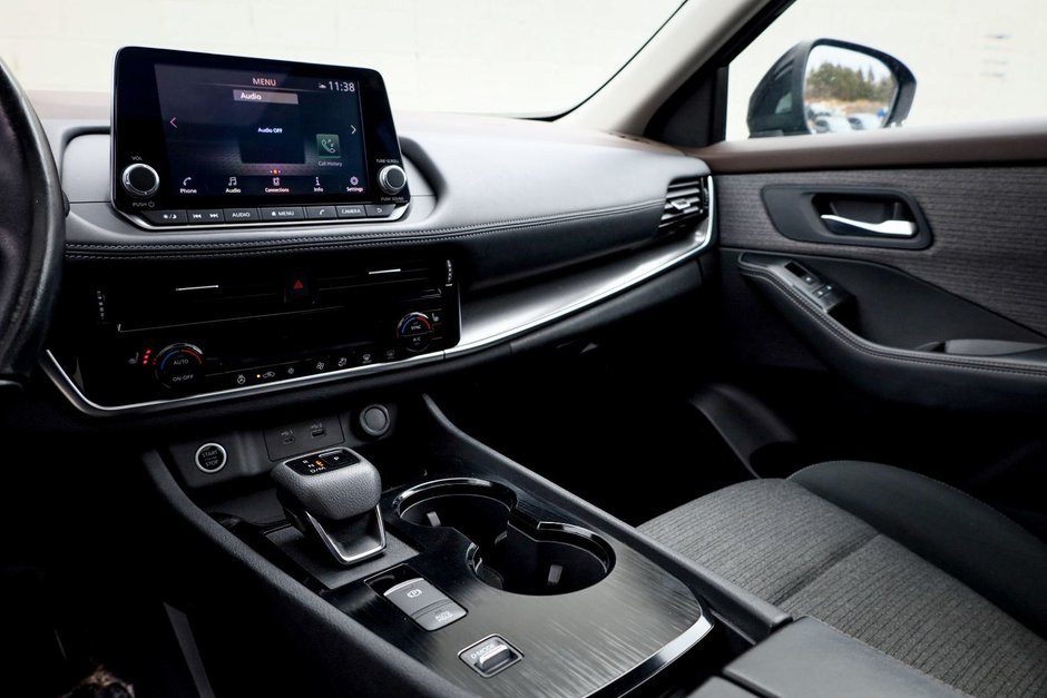 2021 Nissan Rogue SV-13