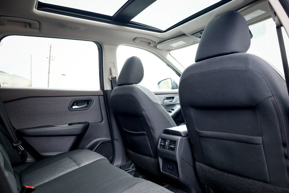 2021 Nissan Rogue SV-19