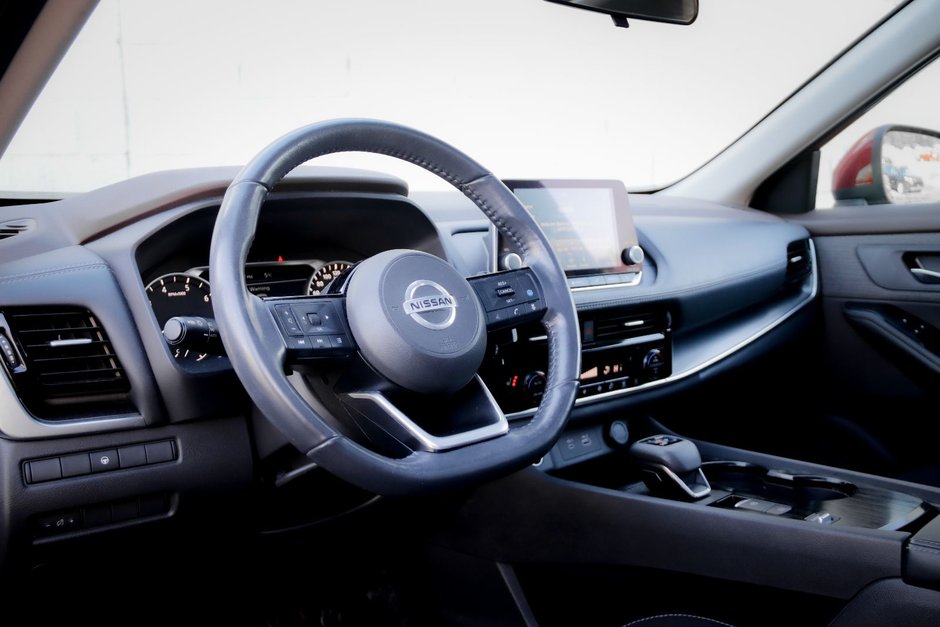 2021 Nissan Rogue SV-16