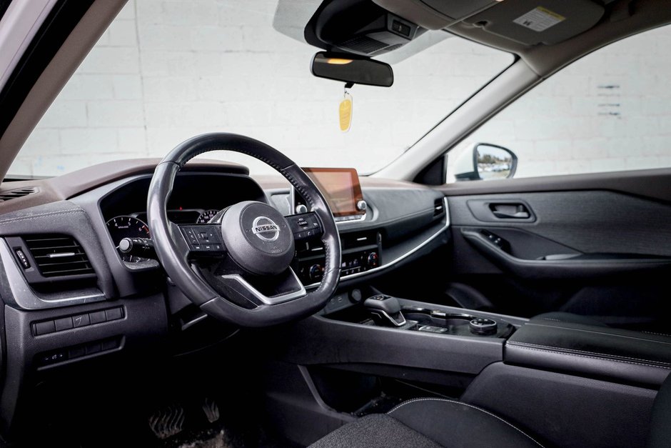 2021 Nissan Rogue S-10