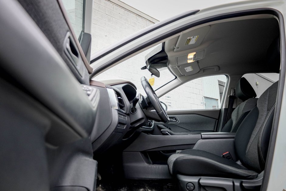 2021 Nissan Rogue S-9