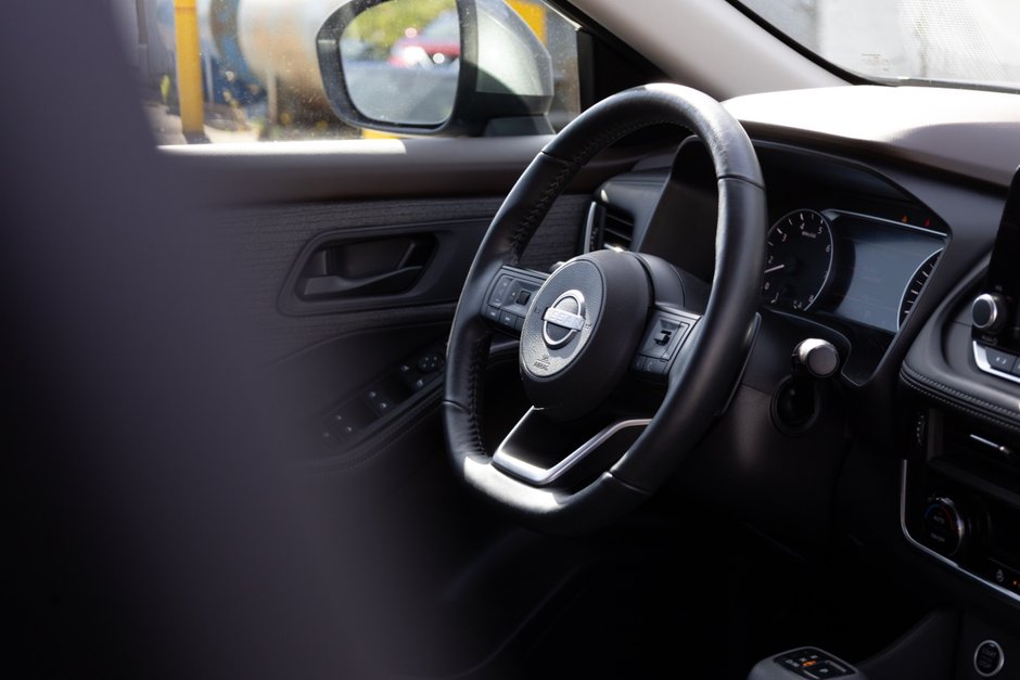 2022 Nissan Rogue S AWD CVT (2)-18