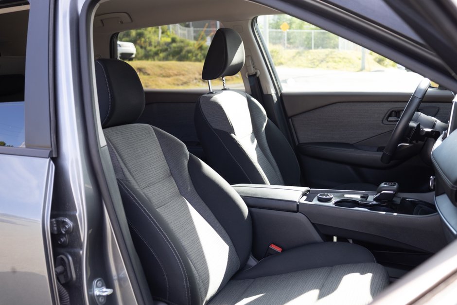 2022 Nissan Rogue S AWD CVT (2)-17