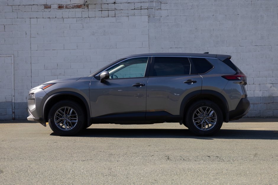 2022 Nissan Rogue S AWD CVT (2)-0