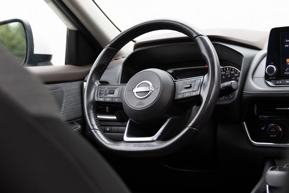 2022 Nissan Rogue SV AWD CVT (2)-17