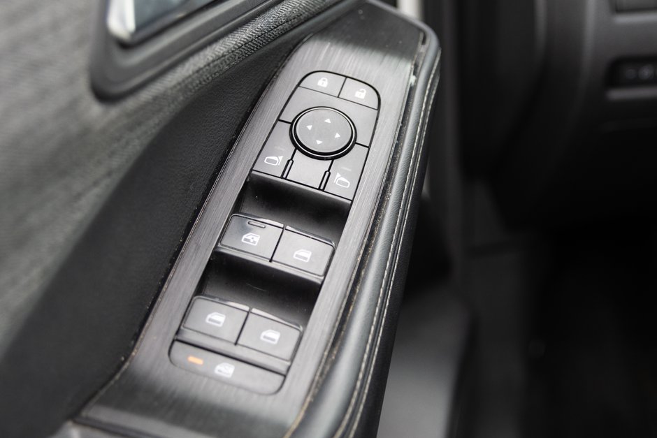 2022 Nissan Rogue SV AWD CVT (2)-19