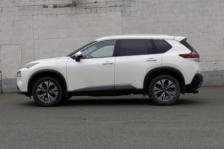 2022 Nissan Rogue SV AWD CVT (2)-0