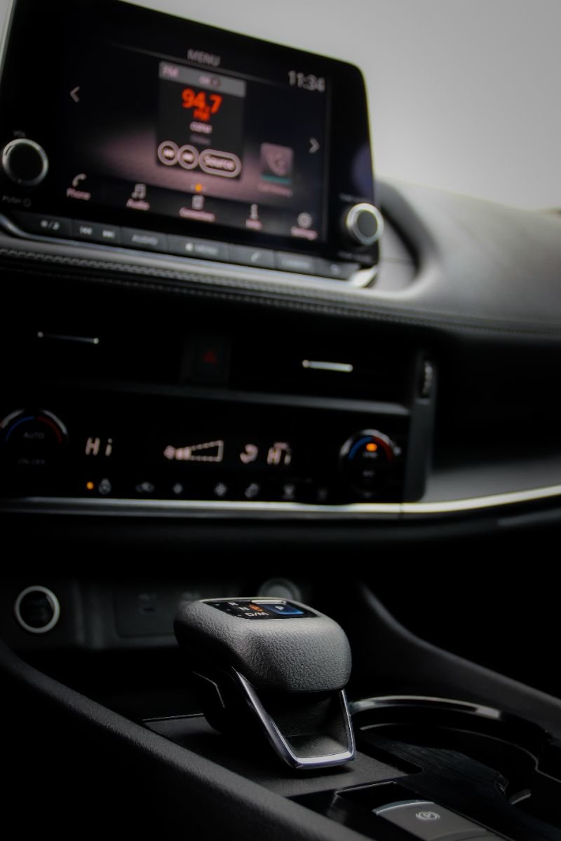 2022 Nissan Rogue S-17