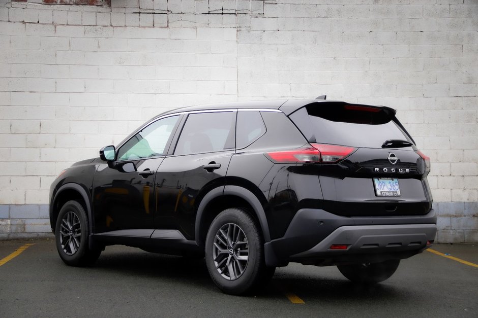 2022 Nissan Rogue S-8