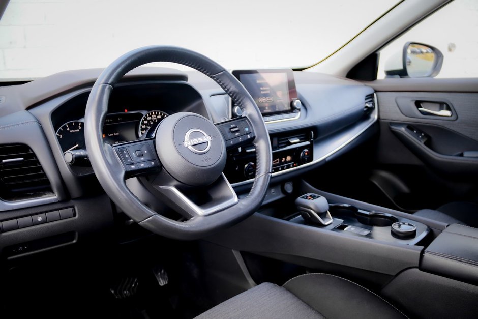 2022 Nissan Rogue SV-14